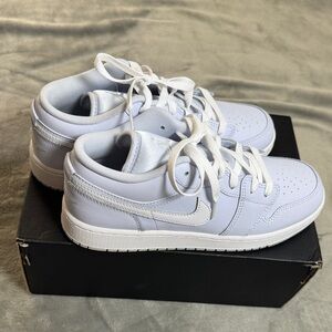 Jordan 1 Low "Cobalt Bliss/White/Neutral Grey", size 7 youth